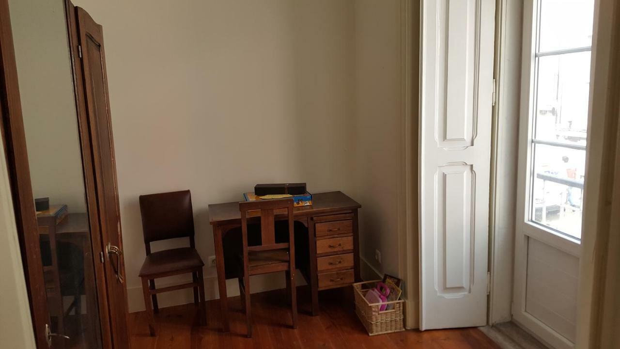 Grandmommy's House - Traditional And Comfy Lisboan Lejlighed